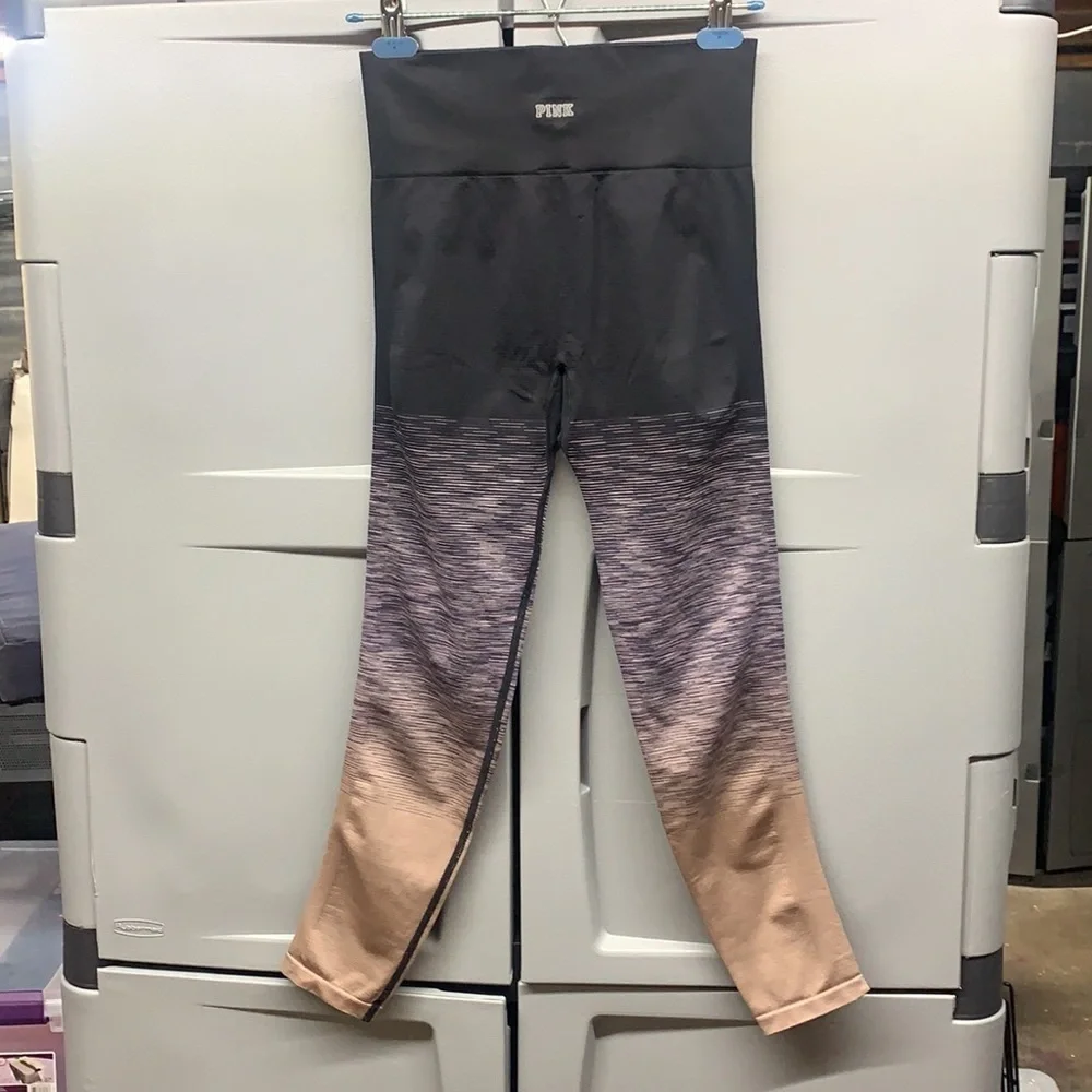VS PINK Stretch Leggings - Picture 2 of 11